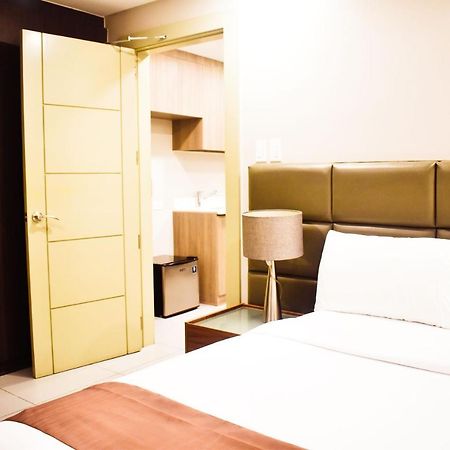 Lelita Hotel - Certified Quarantine Facility Makati City Bagian luar foto