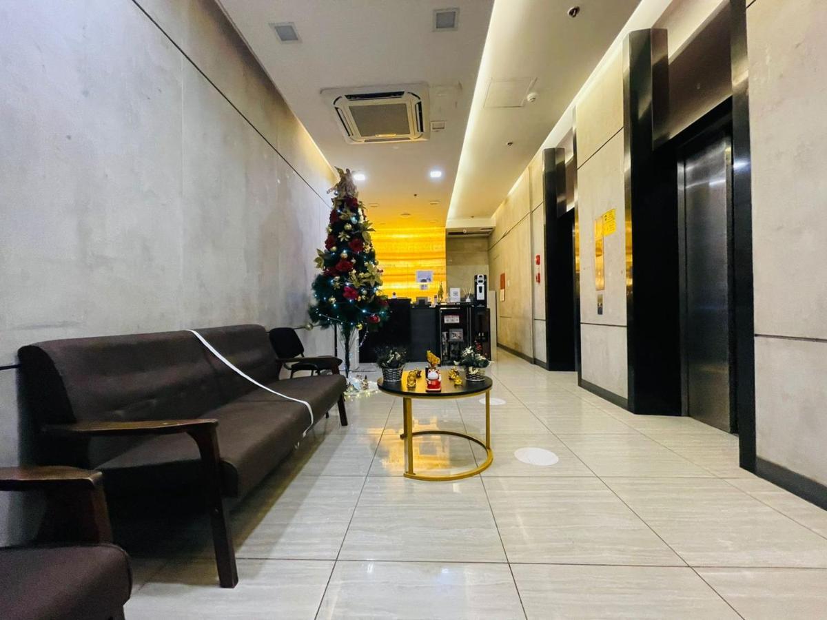 Lelita Hotel - Certified Quarantine Facility Makati City Bagian luar foto