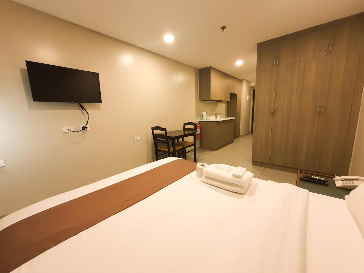 Lelita Hotel - Certified Quarantine Facility Makati City Bagian luar foto